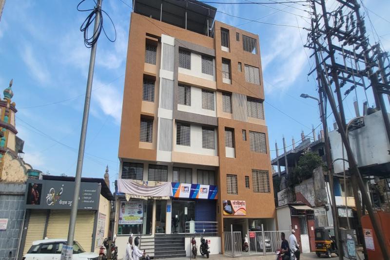 Hotel Ruchi Executive サーターラー エクステリア 写真